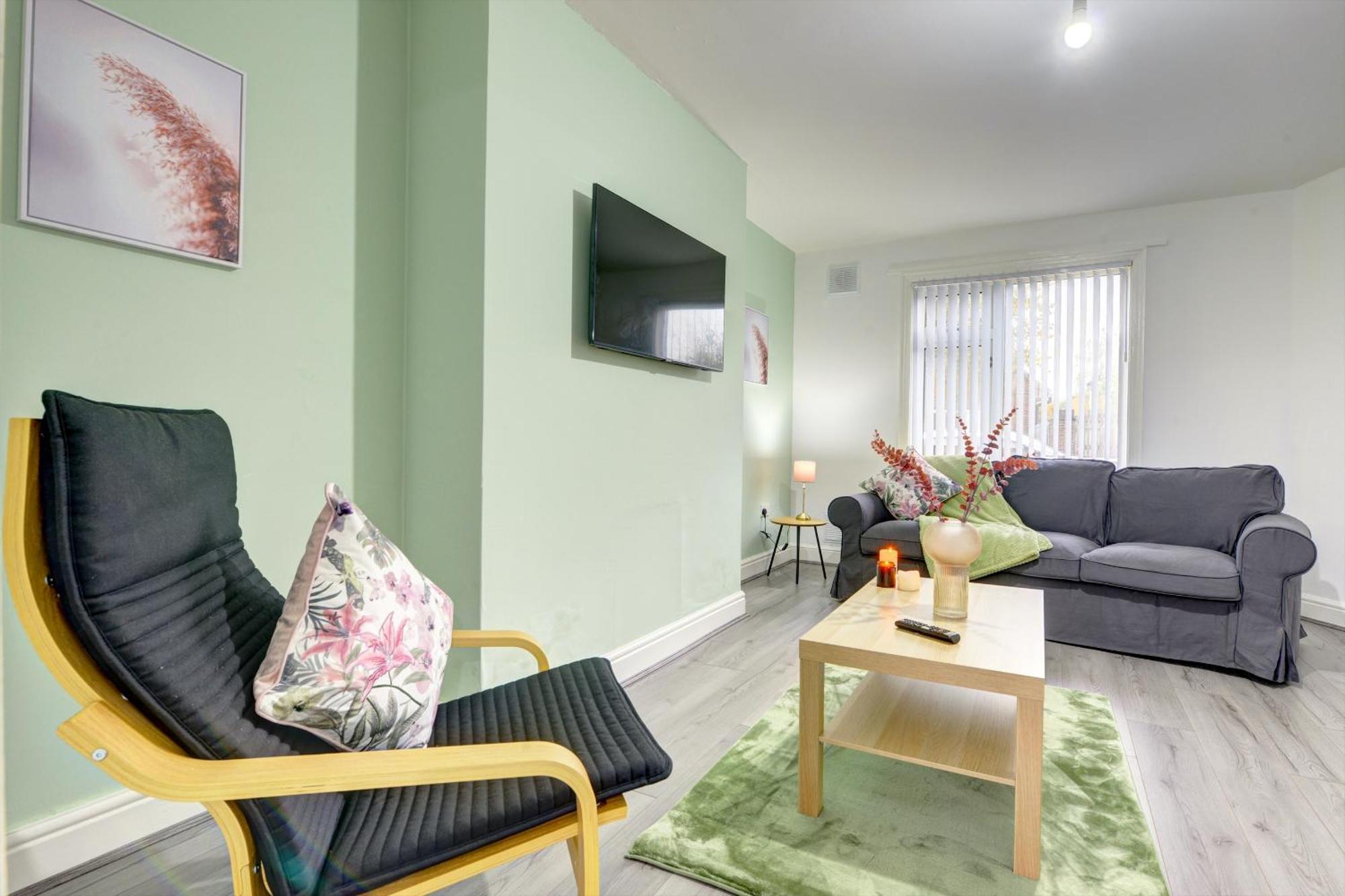 Stunning And Lovely 3 Bed House - Catch 22 Coventry Exteriér fotografie