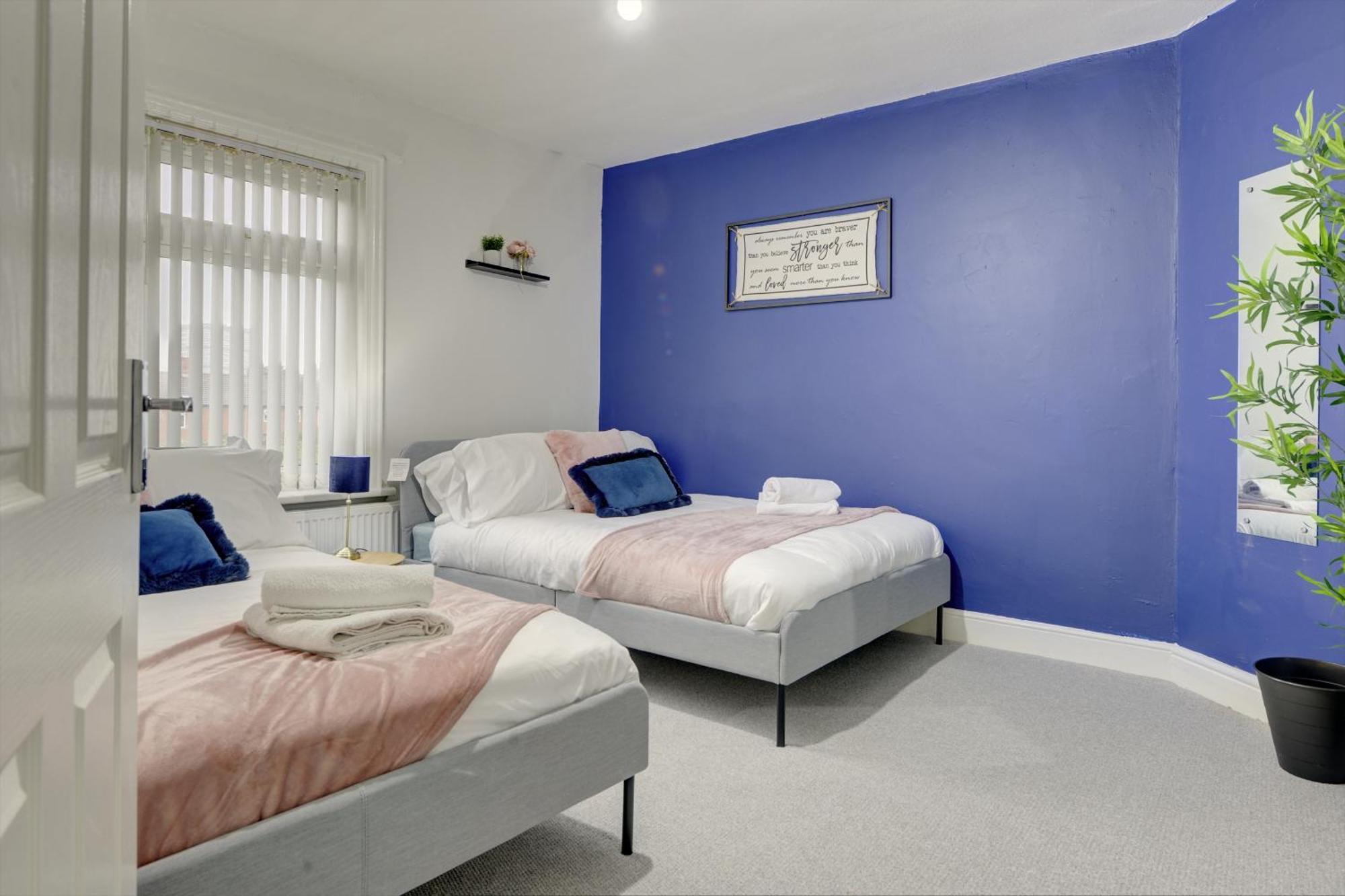 Stunning And Lovely 3 Bed House - Catch 22 Coventry Exteriér fotografie
