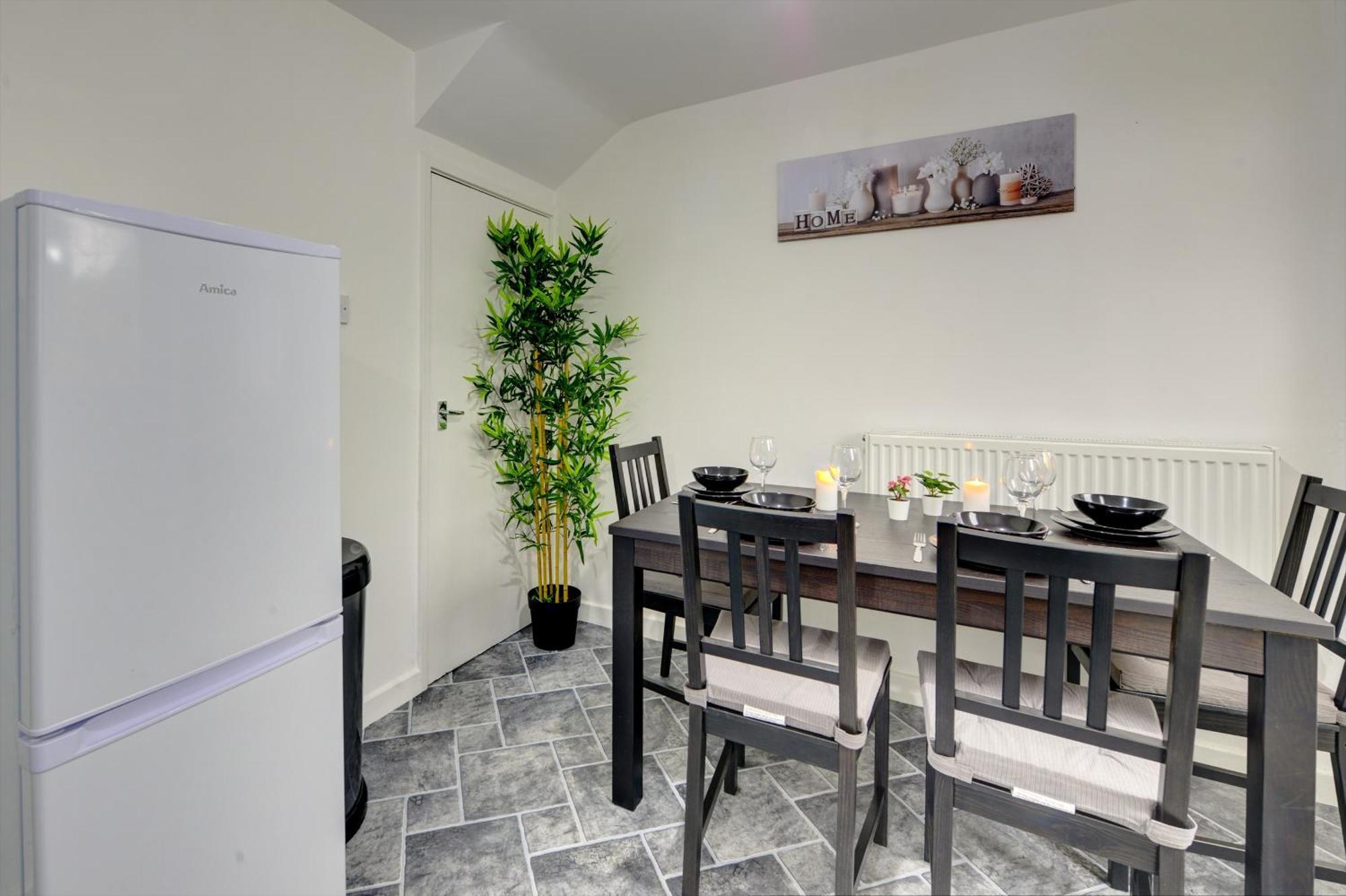 Stunning And Lovely 3 Bed House - Catch 22 Coventry Exteriér fotografie